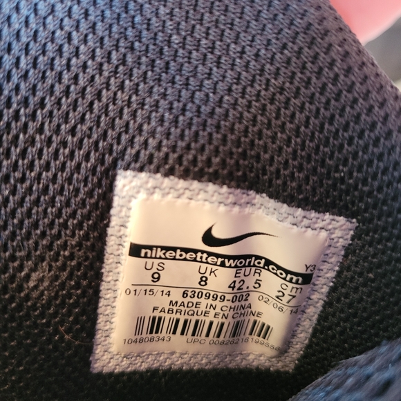 Nike Lil Penny Black and Green High-Top Sneakers with Color-Shifting Accents - Picture 13 of 13